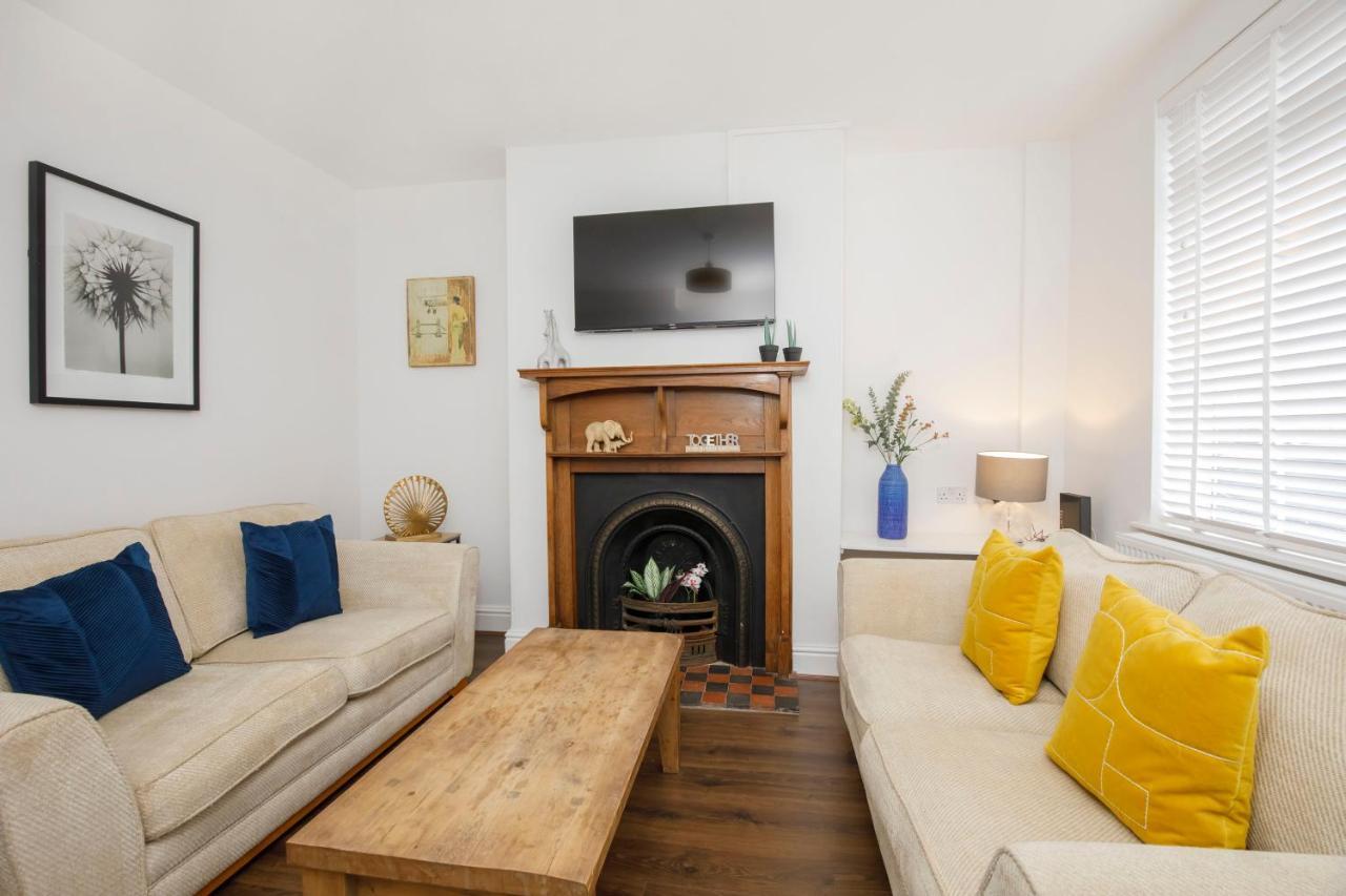 Holiday home Falklands Street Centre House-free Parking *